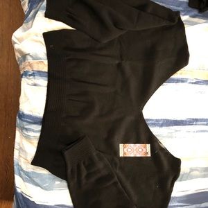 Boohoo V-neck set, size 16/18, black